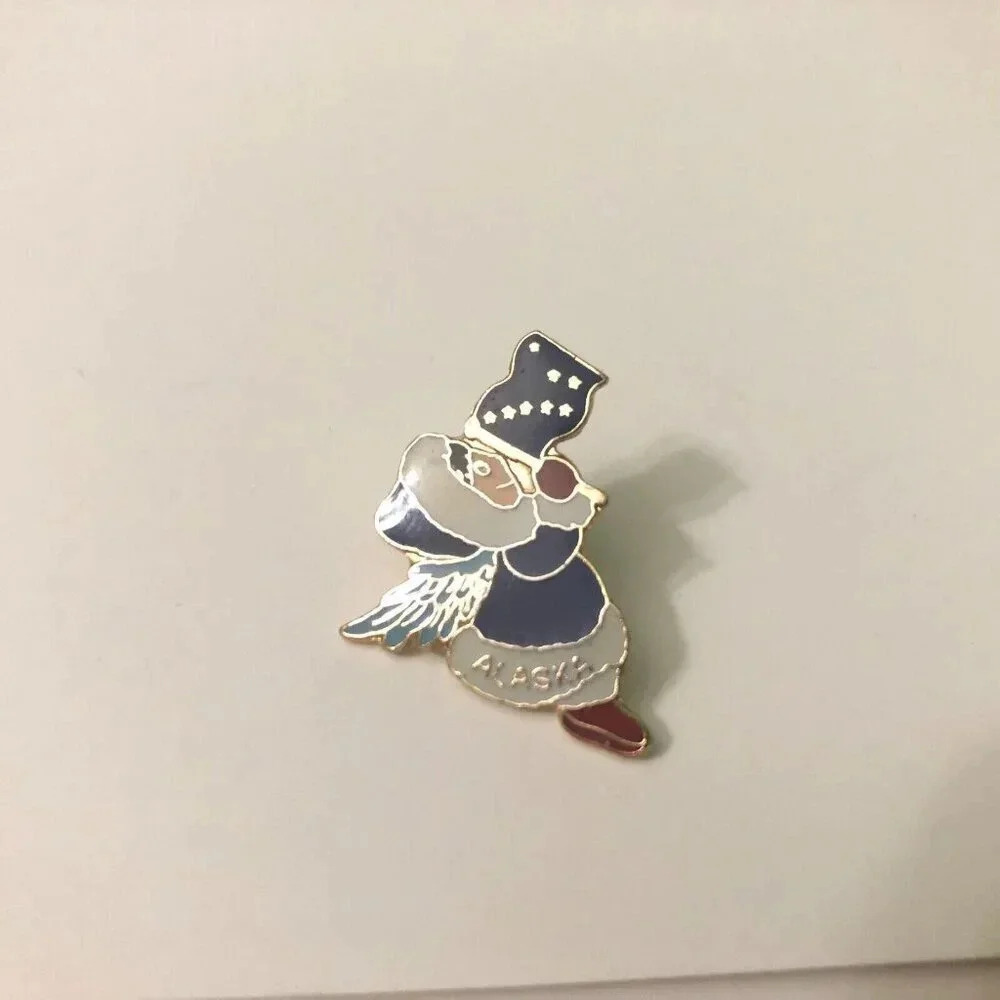 Alaska Lapel Hat Pin Eskimo Girl with Angel Wings Flag Stars Souvenir